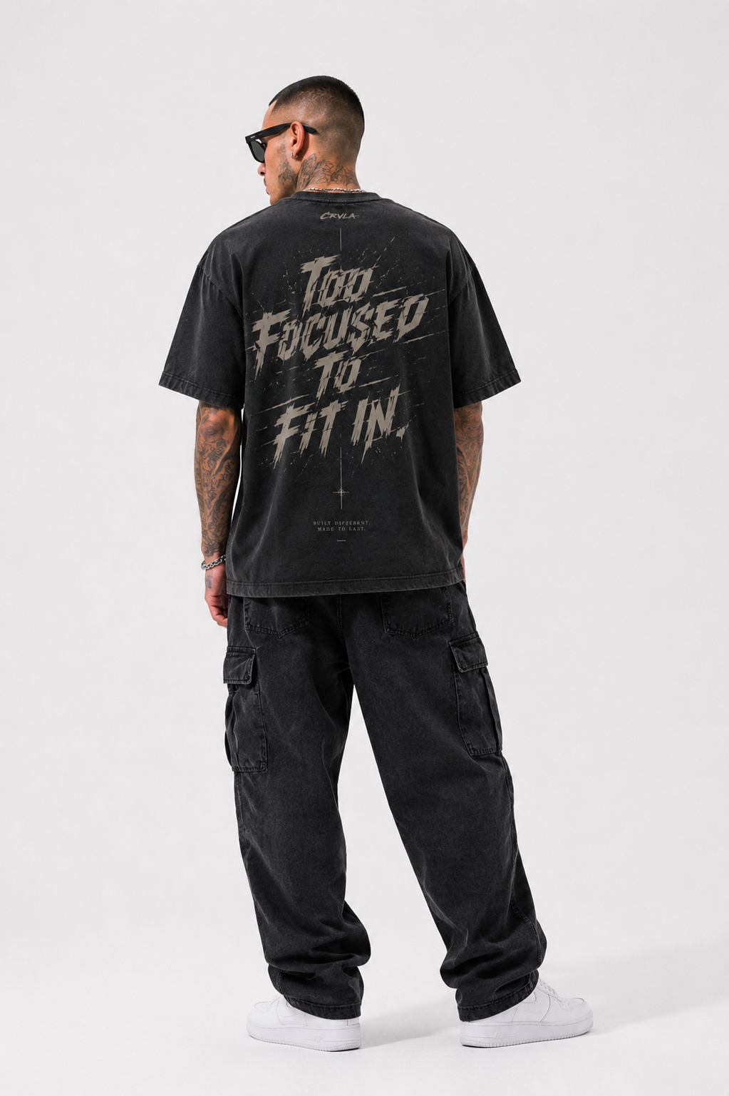 Too Focused to Fit In - Black back